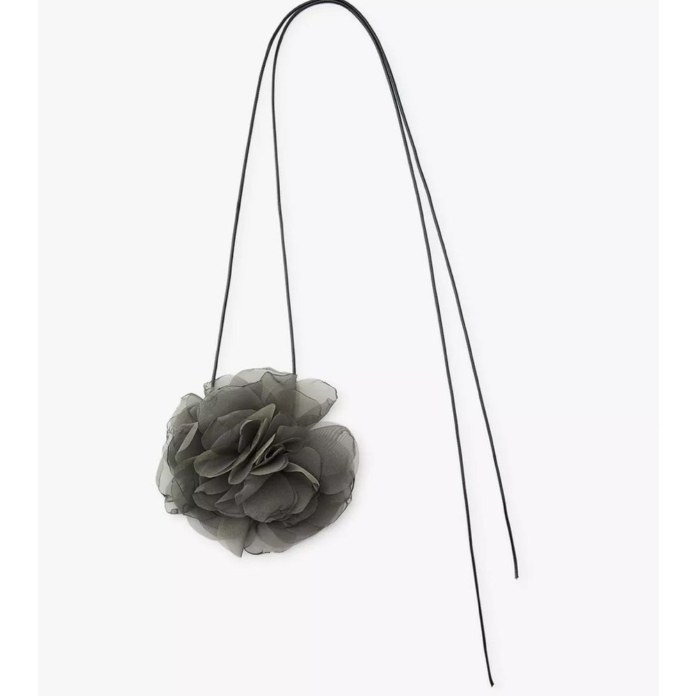 Zara FABRIC FLOWER NECKLACE